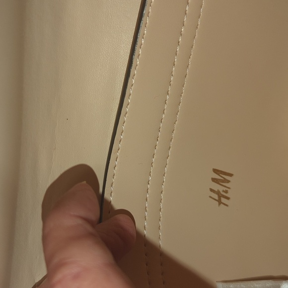 H & M Snake Skin Vegan leather crossbody - Picture 3 of 10